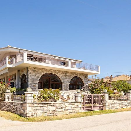 Petrino Serene Nests - Bright Getaways カコバトス エクステリア 写真